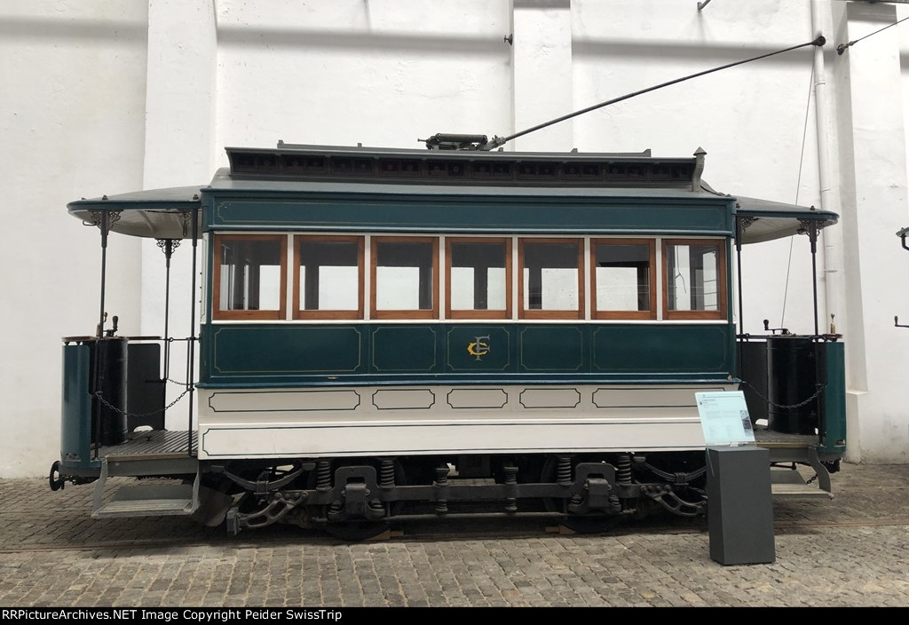 Historic streetcars in Porto - Starbuck Car and Wagon Company of Birkenhead / Uk